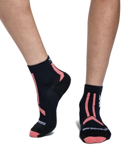 Skarpety termoaktywne damskie X-Socks TrailRun Discover Ankle czarno-różowe