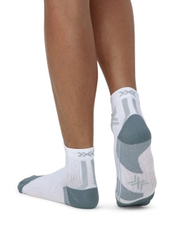 Skarpety termoakywne damskie X-Socks Run Discover Ankle biało-szare