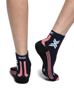 Skarpety termoaktywne damskie X-Socks TrailRun Discover Ankle czarno-różowe
